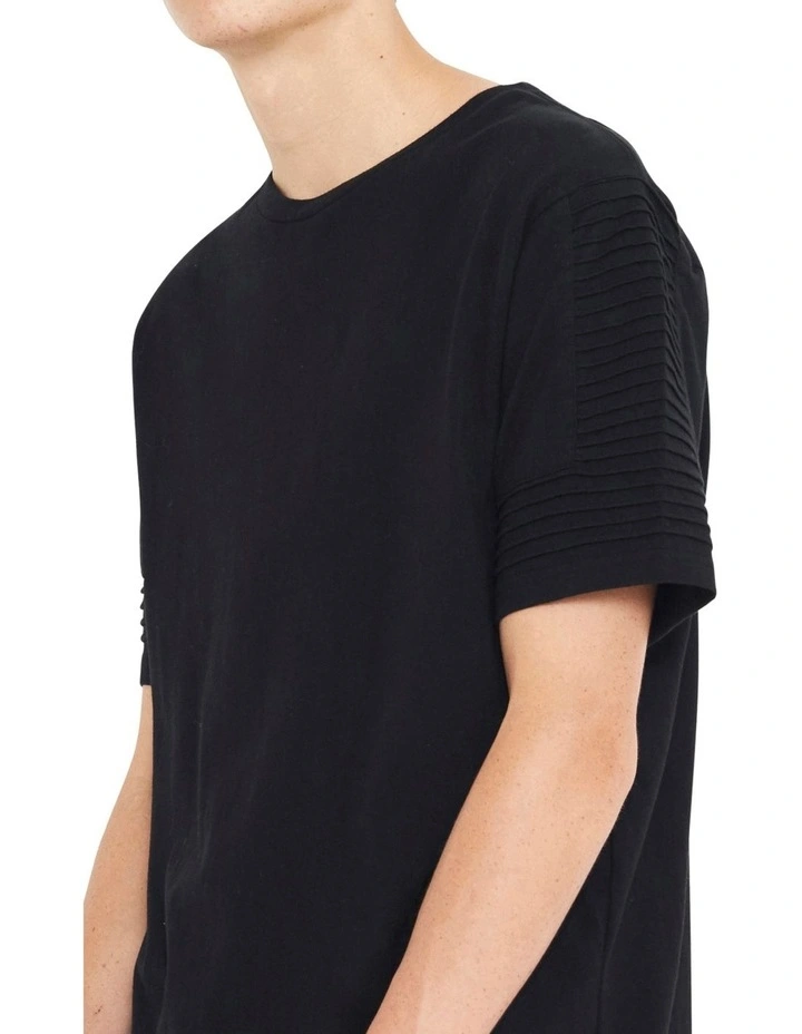 Maverick Pin Tuck Sleeve T-Shirt in Black