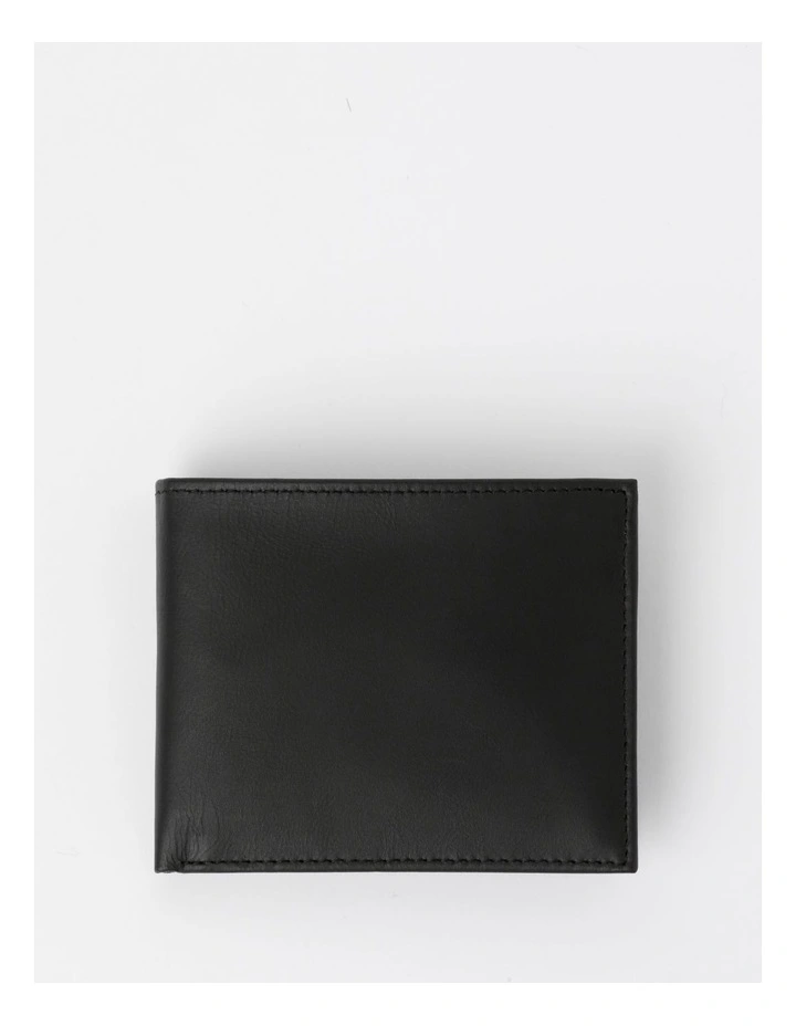 L Fold With Removable Pass Case Wallet in Black
