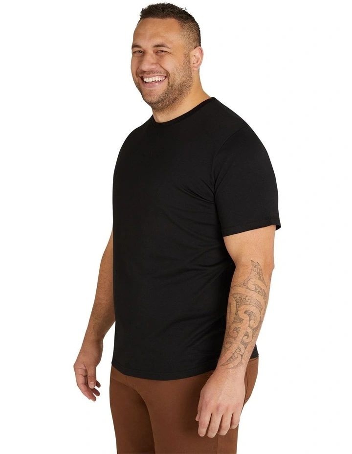 Essential Crew Neck Tee in Black