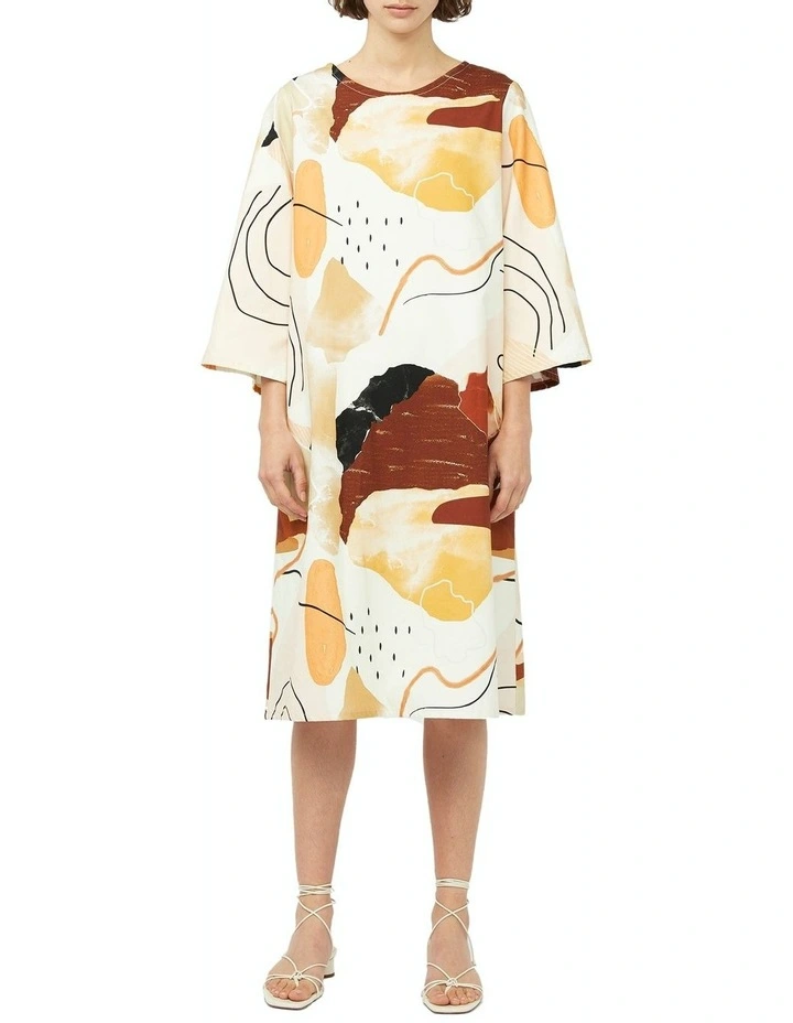 Classic 3/4 Sleeved Dress In Desert Print