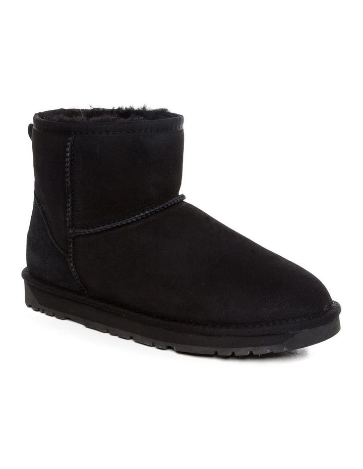 Classic Mini Boots in Black