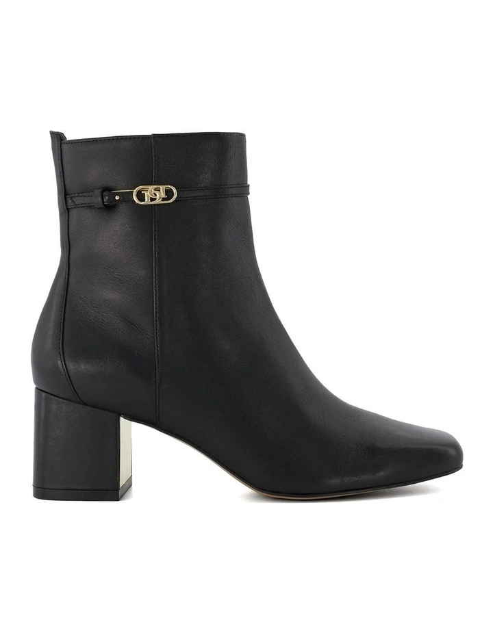 Onsena Heeled Ankle Boot in Black