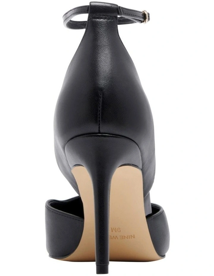 Einda Pump in Black