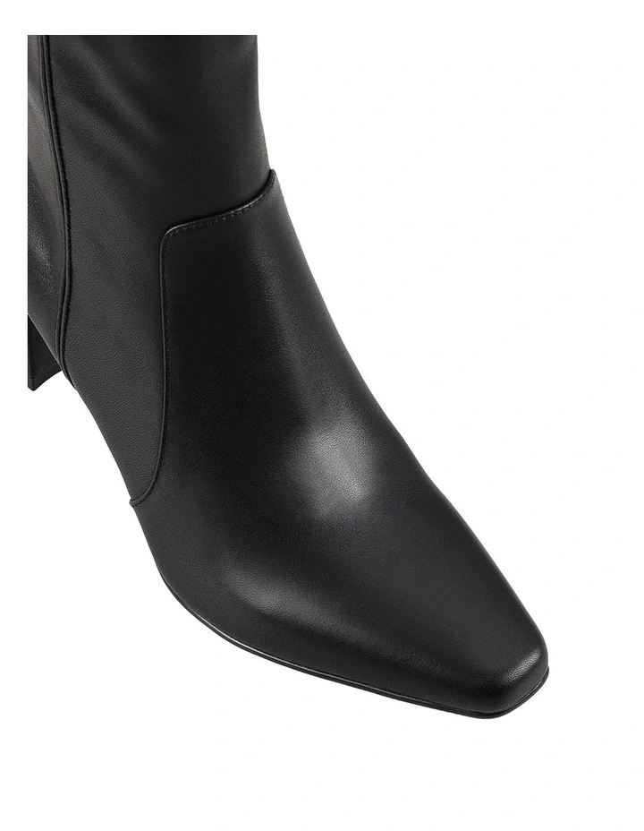 Flirt Boot in Black