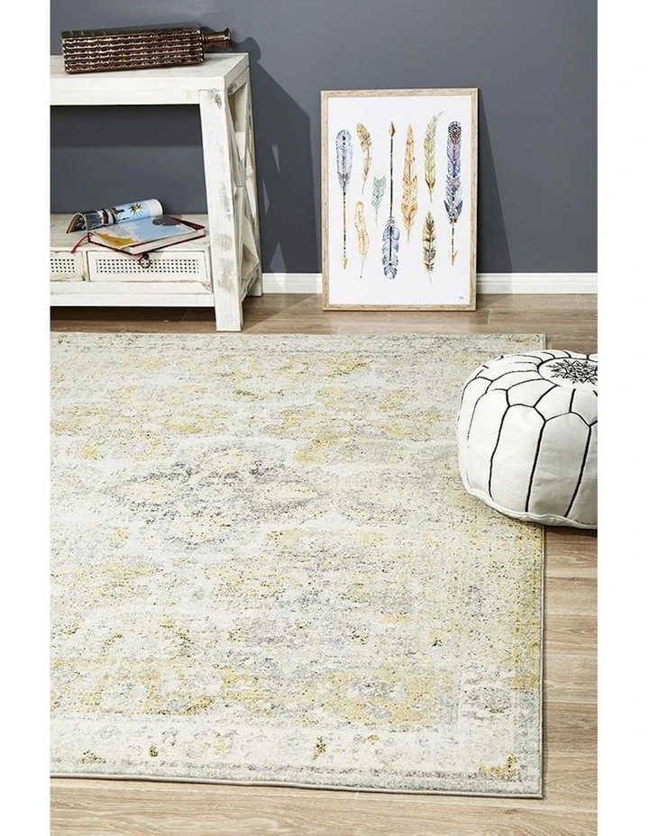 Museum Wesley Rug in Silver/Yellow