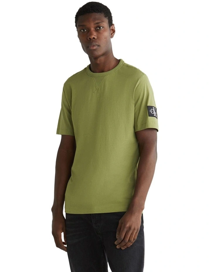 Badge Regular Tee in Green