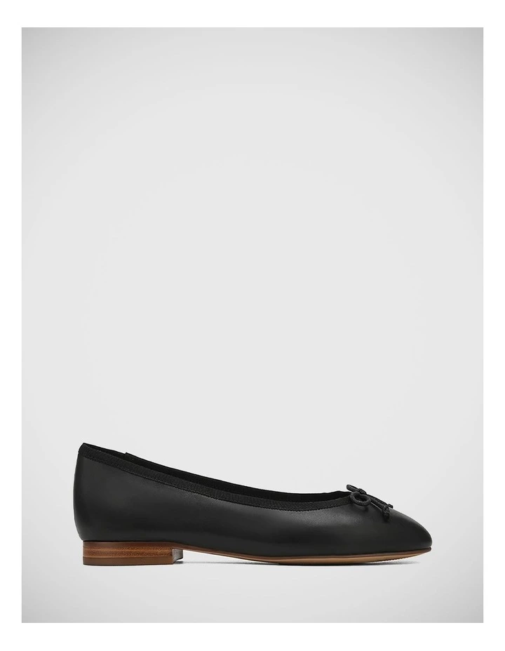 Agnes Leather Ballet Flat in Black
