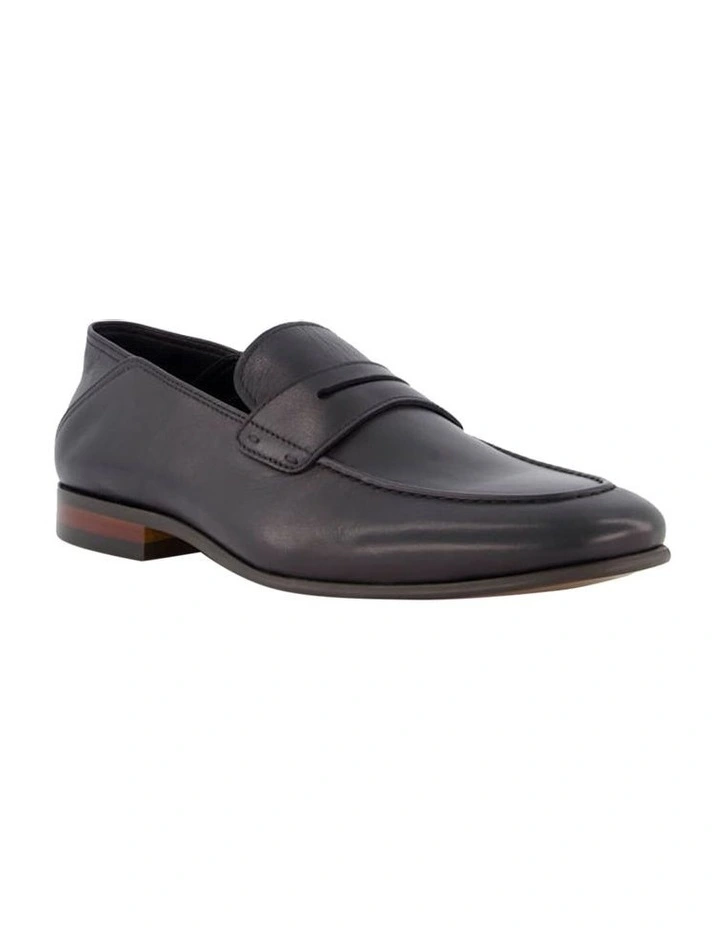 Sync Loafers in Black