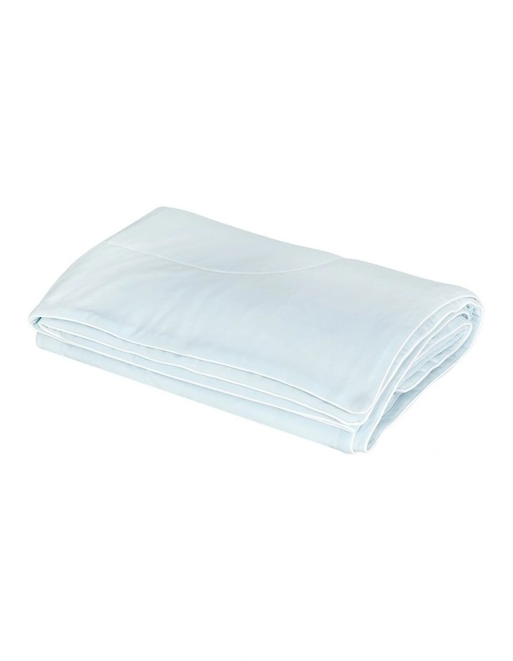 Cooling Quilt Summer Blanket in Blue