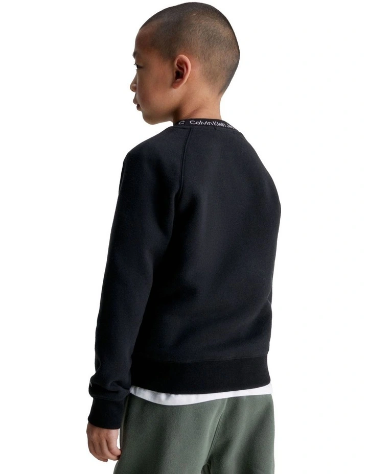 Intarsia Fleece Crewneck Sweatshirt in Black