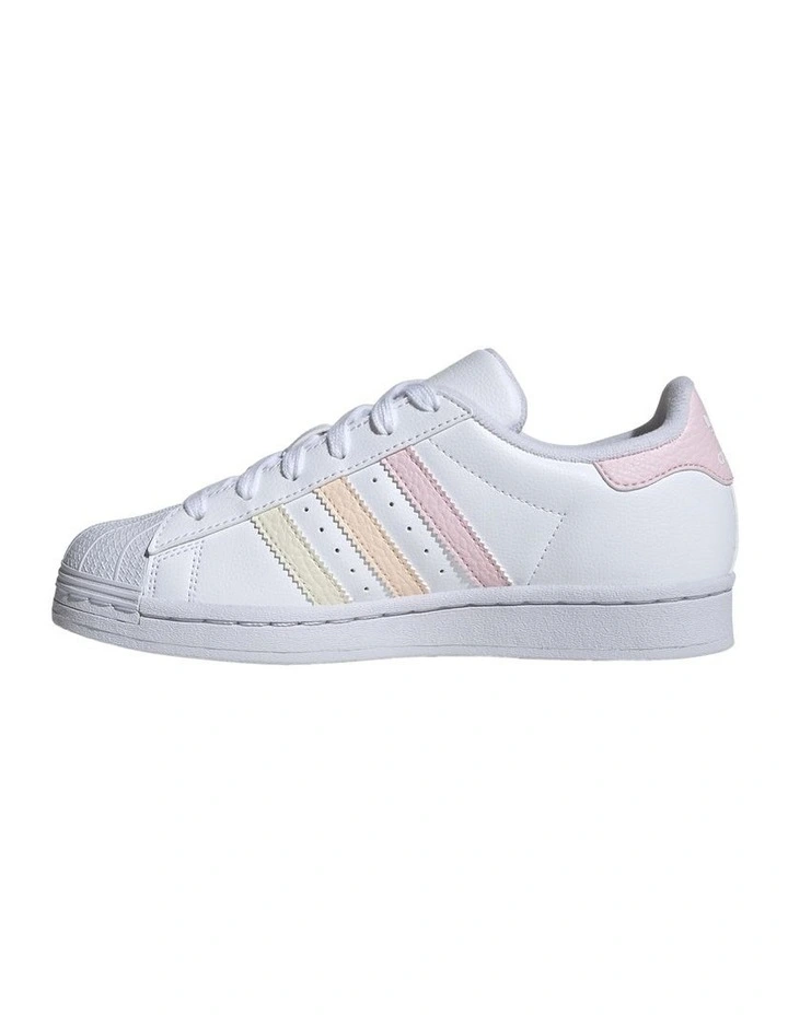 Superstar Foundation Grade School Sneakers in White