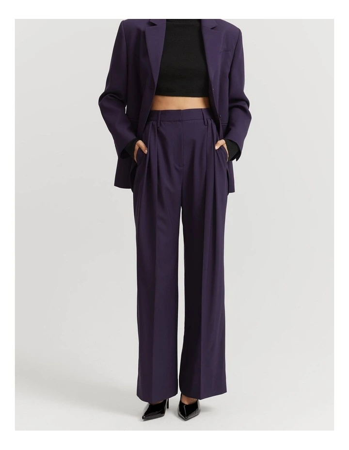 Pleat Wool Pant in Eggplant