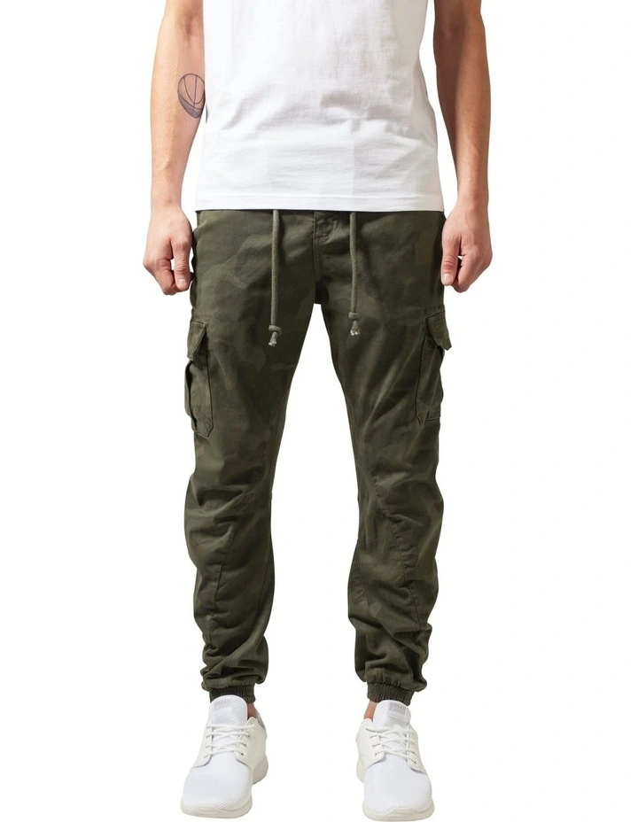 Camo Cargo Jogging Pants in Olive