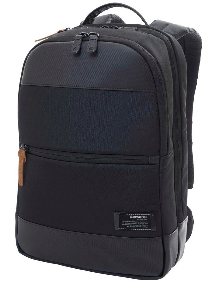 Avant III Laptop 17L Backpack in Black