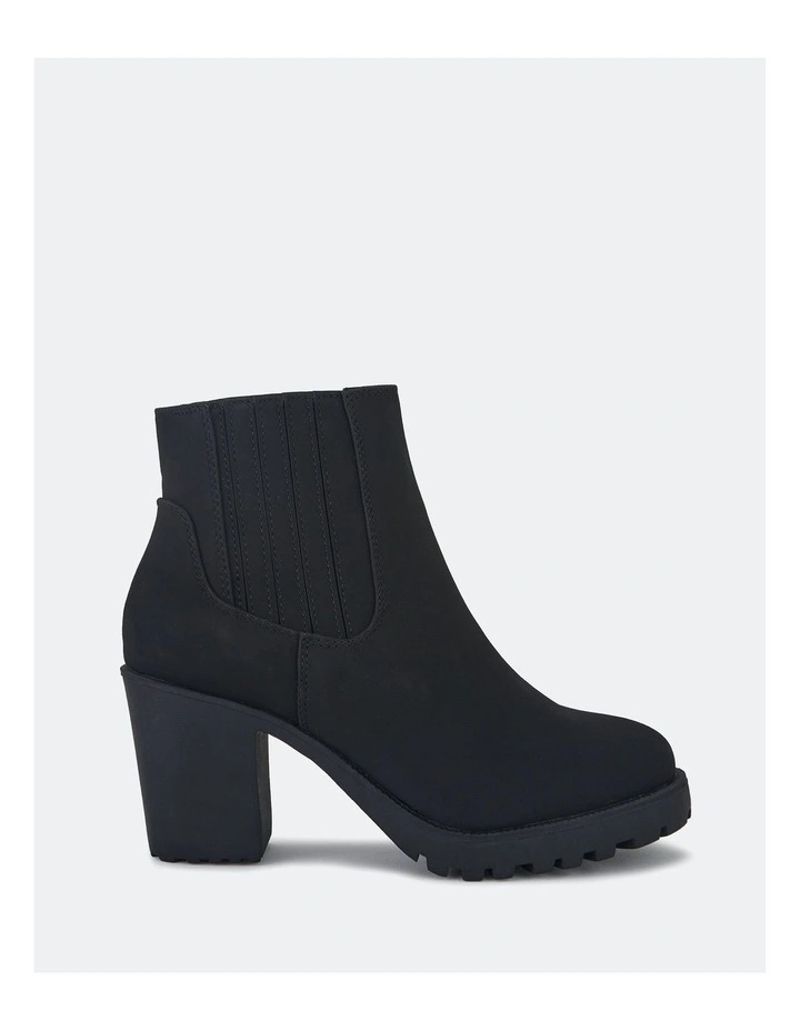 Harlequin Boots in Black