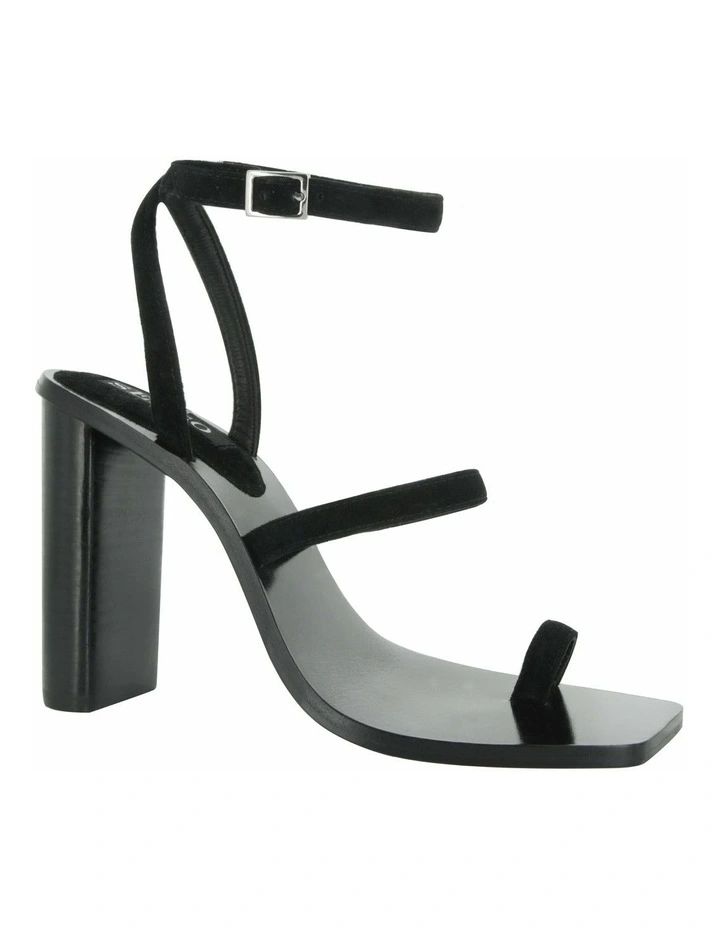 Yabba II Heeled Sandals in Black