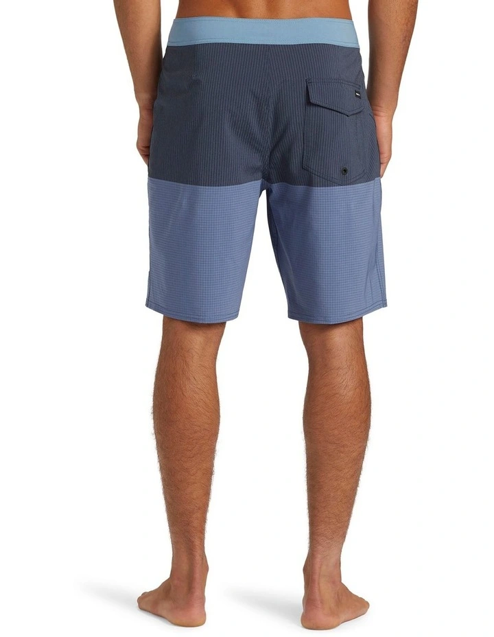 Highline Straight 19" Boardshorts in Dark Navy