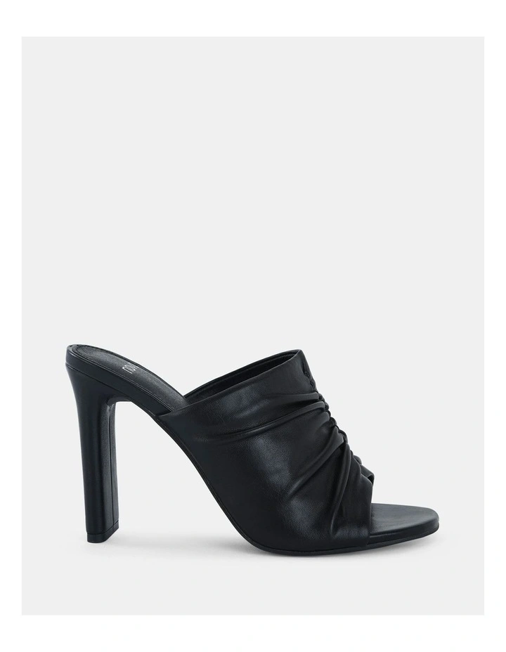 Freeza Heels in Black