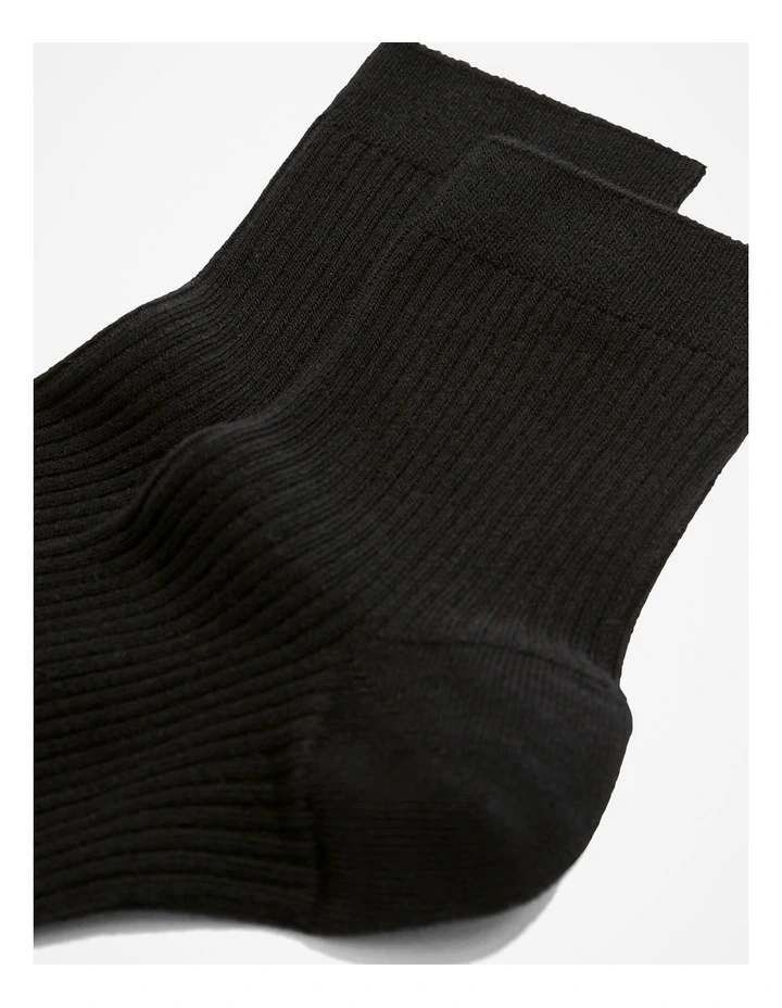 Australian Cotton Blend Ribbed Quarter Crew Sock in Black