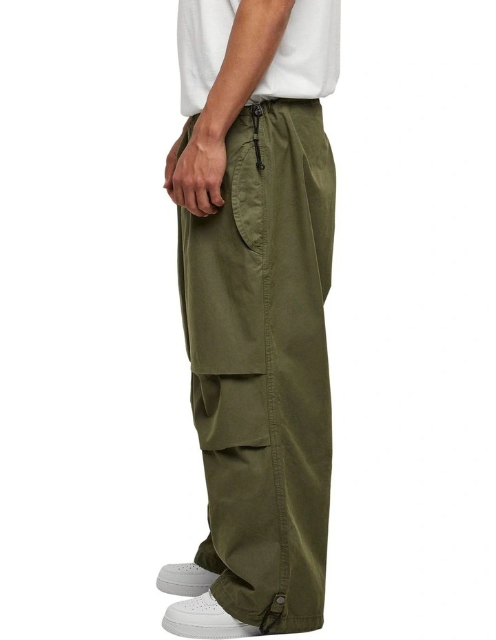 Wide Cargo Pants in Olive