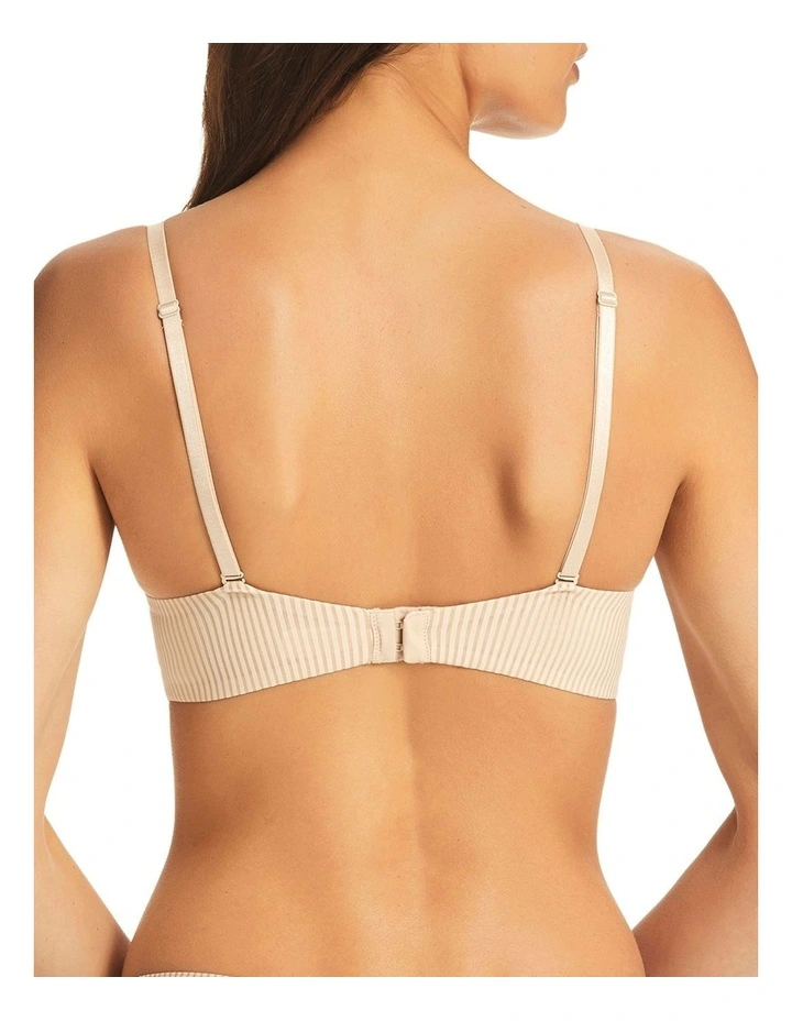 Embrace 2 Way Convertible T-shirt Bra in Honey