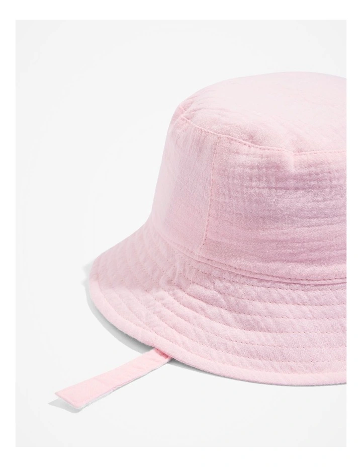 Organically Grown Cotton Textured Bucket Hat in Pink Tint