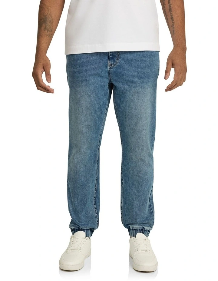 Jai Denim Jogger in Mid Wash