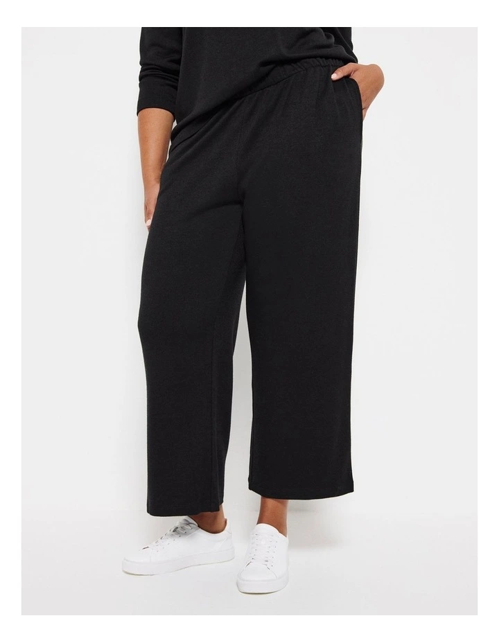 The Lounge Pant in Black