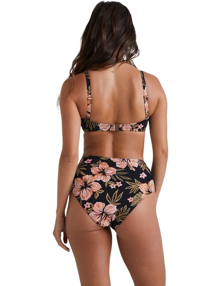 Hooked On Tropics Mia D/DD Bra Bikini Top in Black Pebble