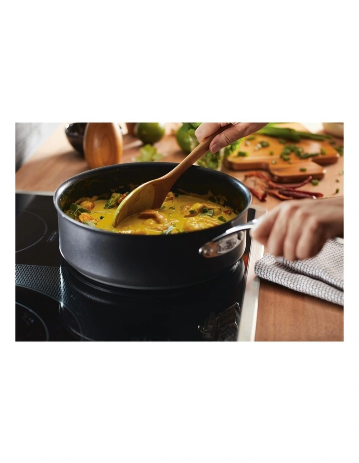 X Hybrid Nonstick Induction Covered Saute 24cm/3.3L in Black