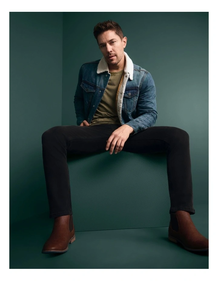 Kristian Slim Tapered Jean Black