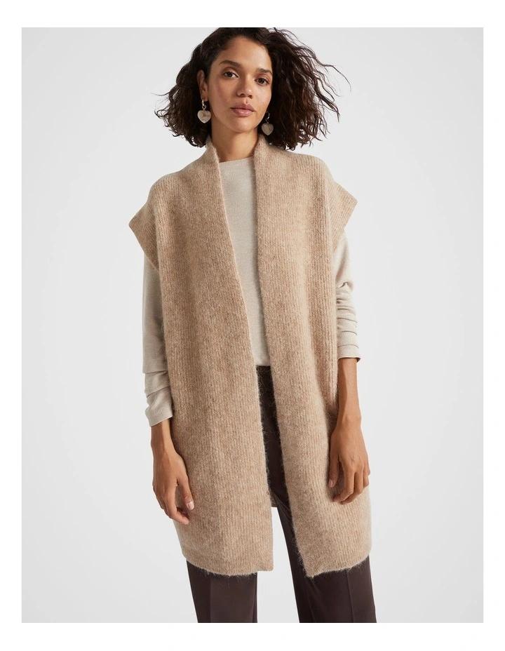 Fluffy Rib Knit Gilet in Champagne Beige