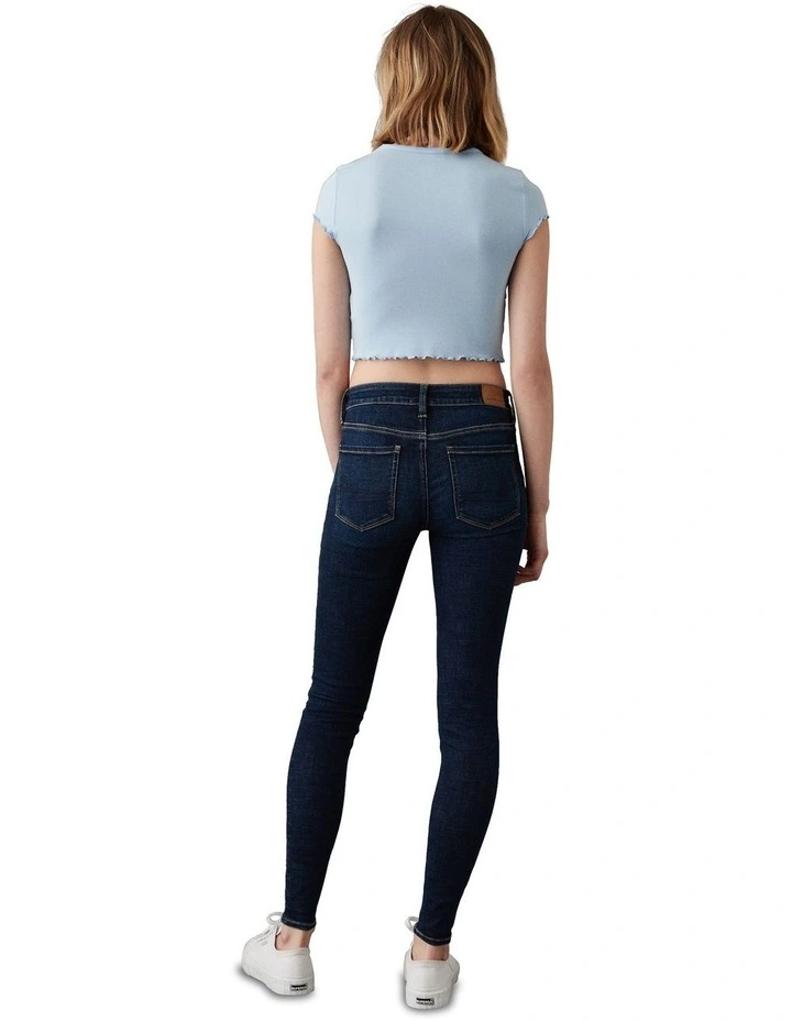 Next Level Low-Rise Jegging in Dark Dreams