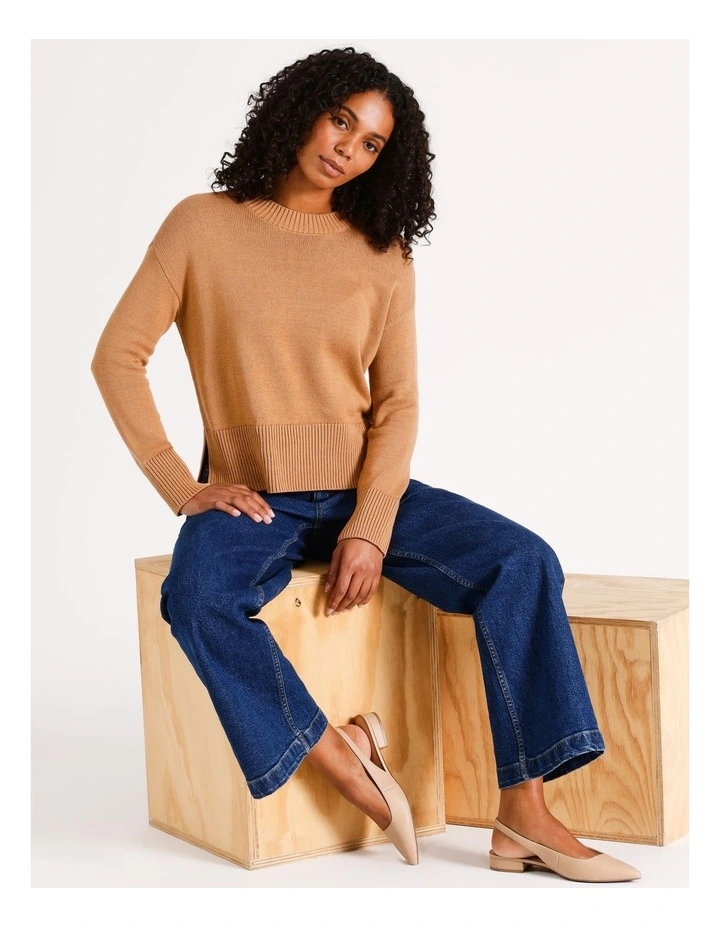 Organic Relaxed Step Hem Crew Neck Jumper in Chestnut