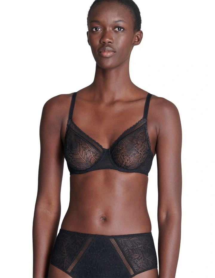 Comete Moulded Underwire Bra in Black