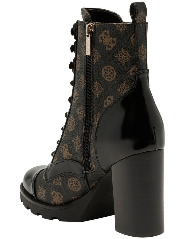 Neadyn Boots in Black/Brown