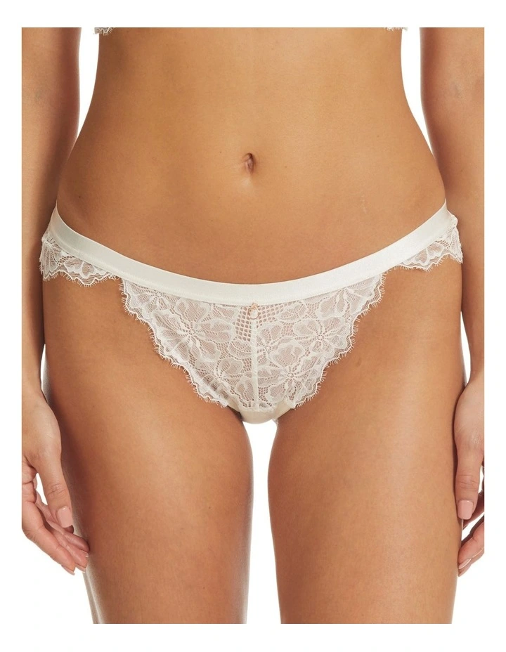 Goddess G-String Brief in Cream Whip