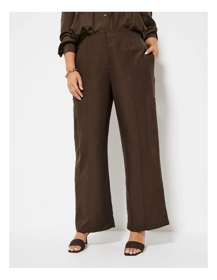 The Utility Pant in Chocolate