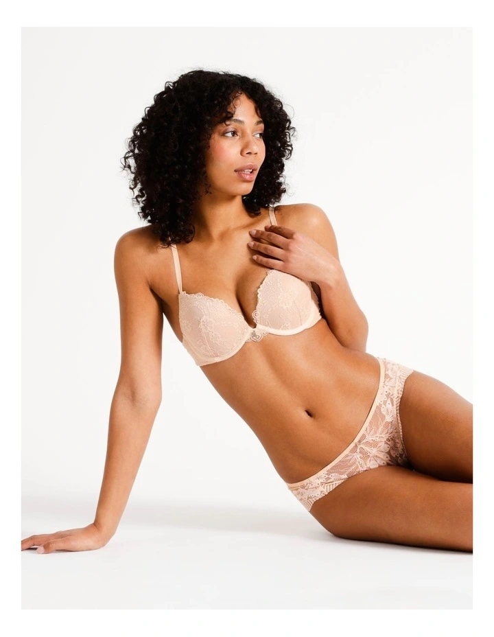 Lace Comfort Contour Push Up Bra in Beige
