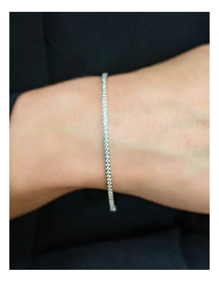 Brilliant Bangle in Silver