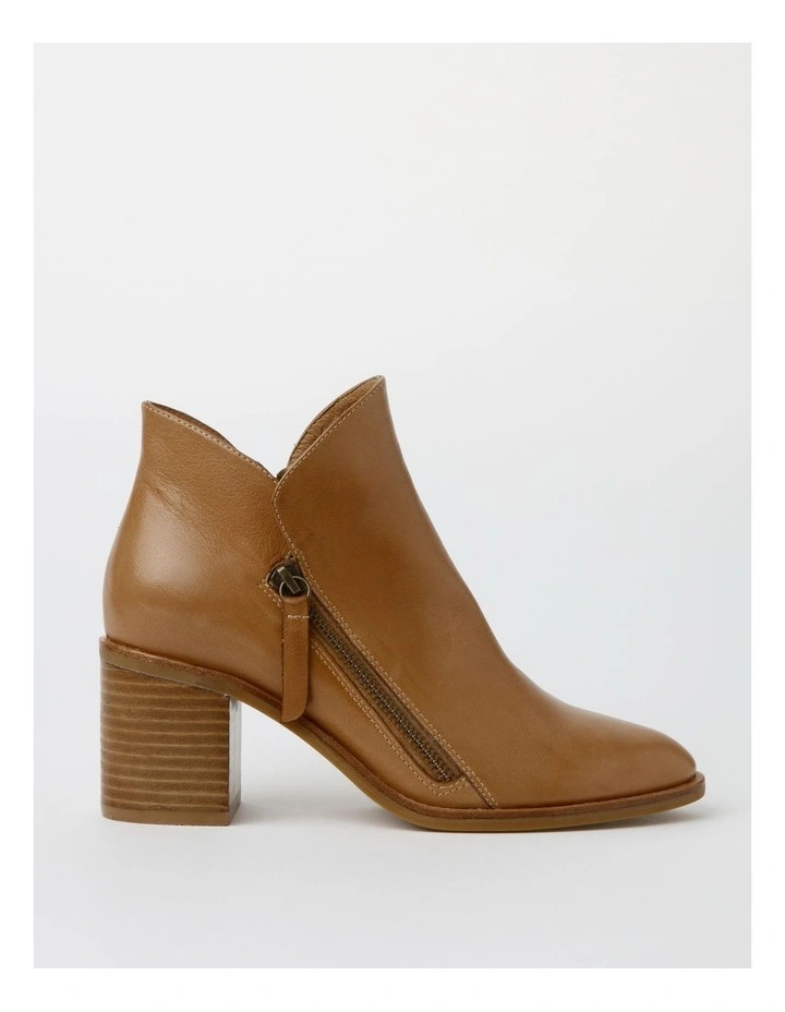 Sawyer Boot in Tan Leather