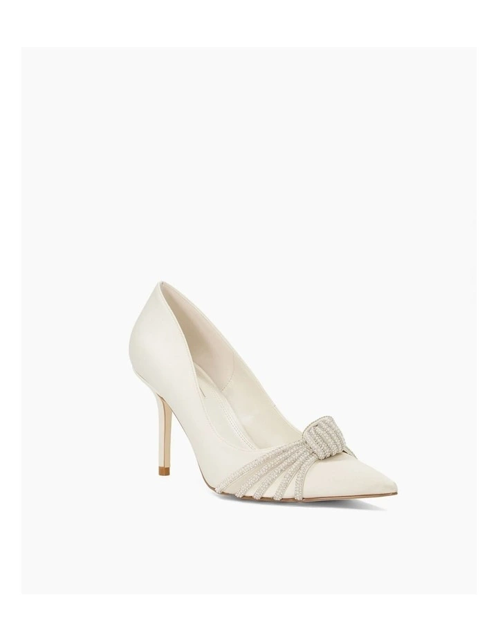 Beauties Pump in Ivory