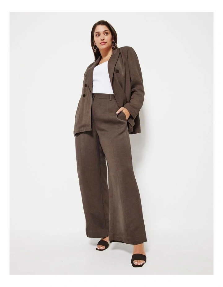 The Casual Utility Pant in Chocolate