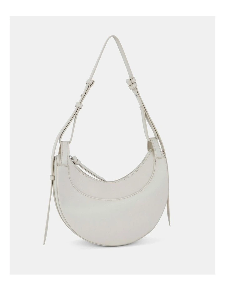 Alexcys Shoulder Bag in Cream