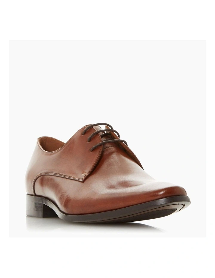Streamline Lace Up Shoes in Tan