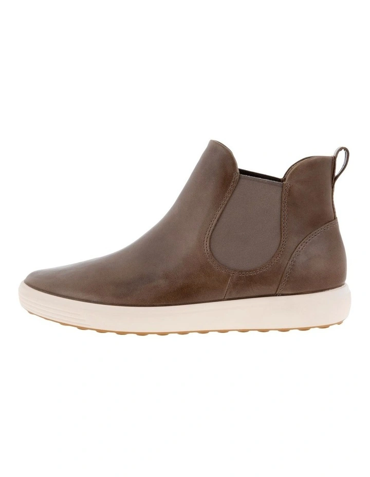 Soft 7 Shoes in Brown