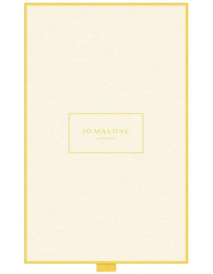 English Pear & Freesia Bath & Body Collection