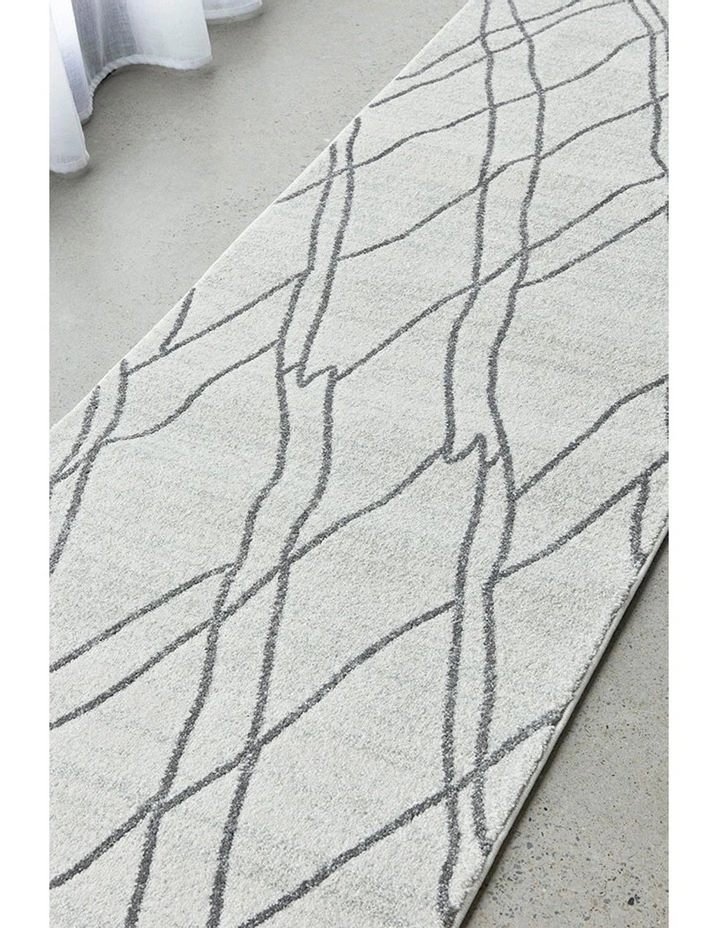 Paradise Jada Runner Rug in White