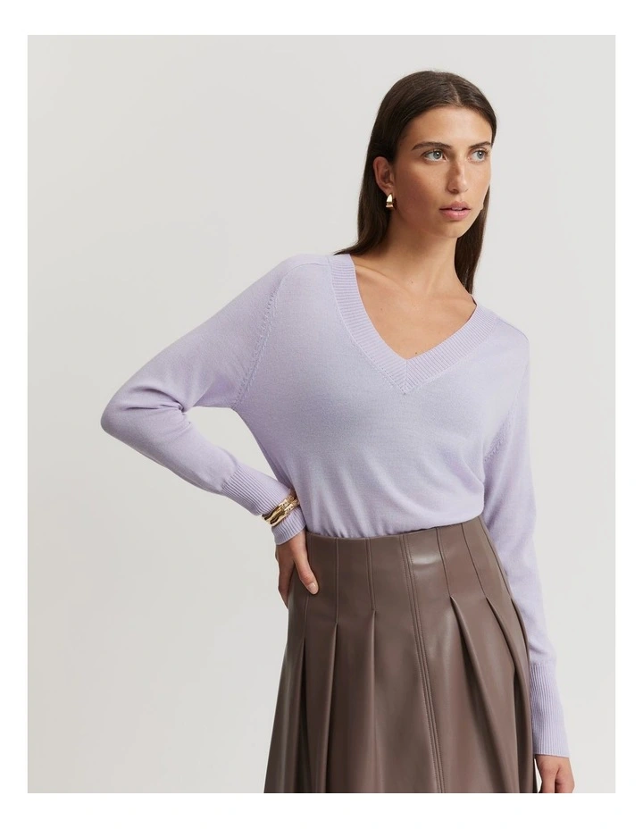 Verified Australian Merino Wool V-neck Knit in Lilac