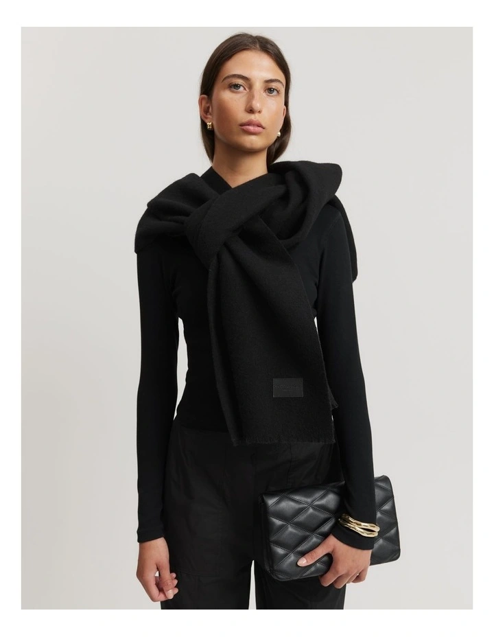 Woven Scarf in Black